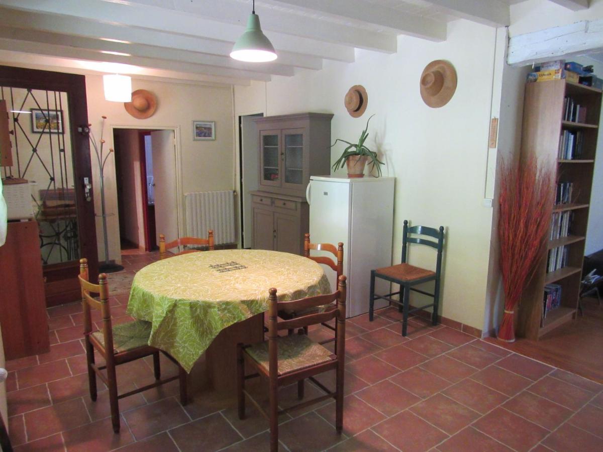 Le Moulin Bed & Breakfast Pradelle Exterior photo